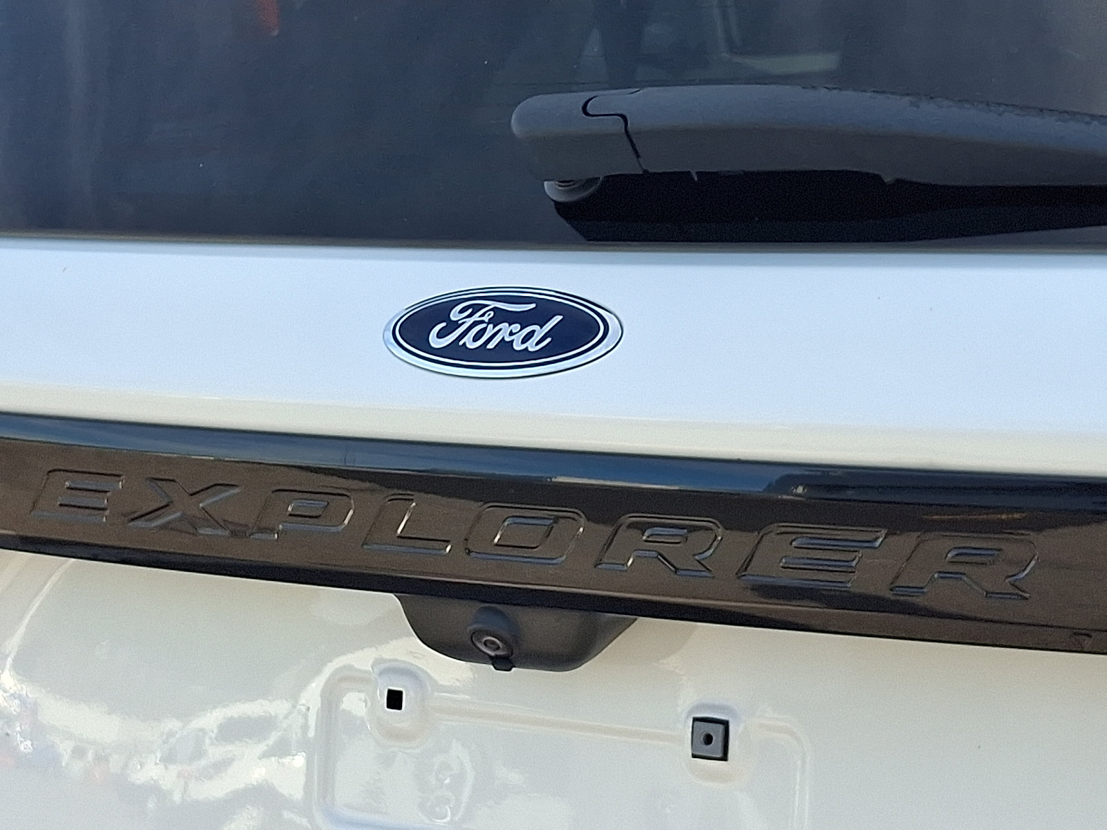 Certified 2020 Ford Explorer ST w/ ST Street Pack AWD/4WD image 31