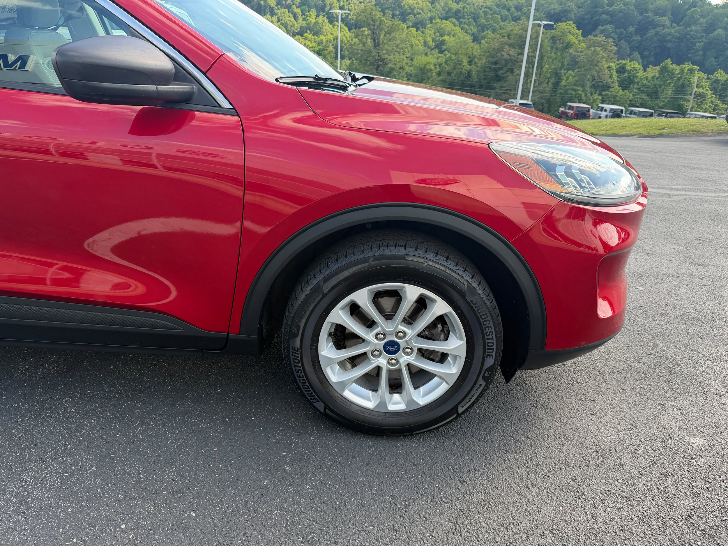 Certified 2022 Ford Escape SE AWD/4WD image 12