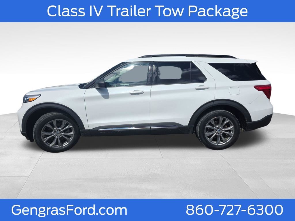 Certified 2022 Ford Explorer XLT w/ Equipment Group 202A image 4