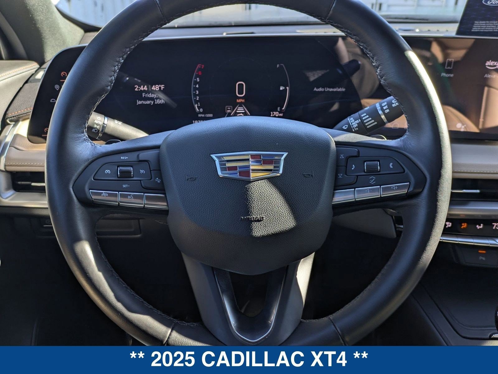 Used 2025 Cadillac XT4 Premium Luxury image 28