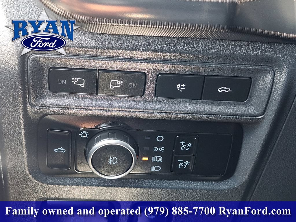 Certified 2024 Ford F150 Platinum w/ Equipment Group 702A High AWD/4WD image 16