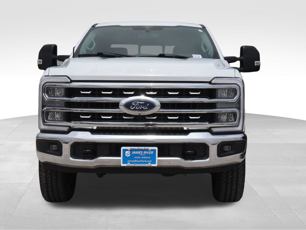Certified 2024 Ford F250 Lariat w/ FX4 Off-Road Package AWD/4WD image 5