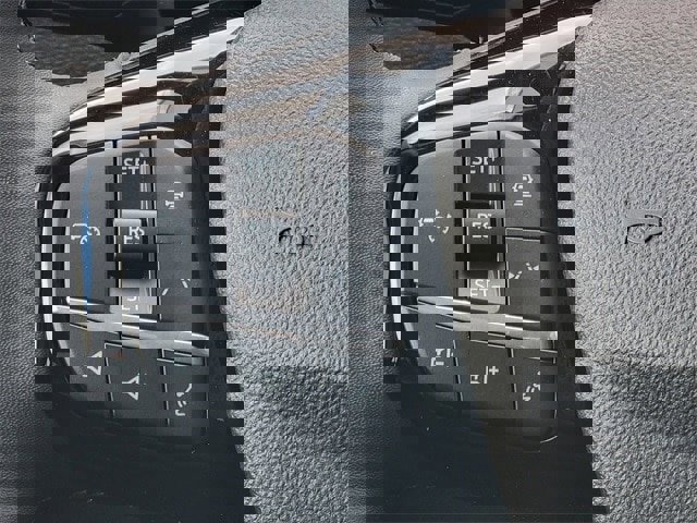 Certified 2023 Ford Escape Platinum w/ Premium Technology Package image 32