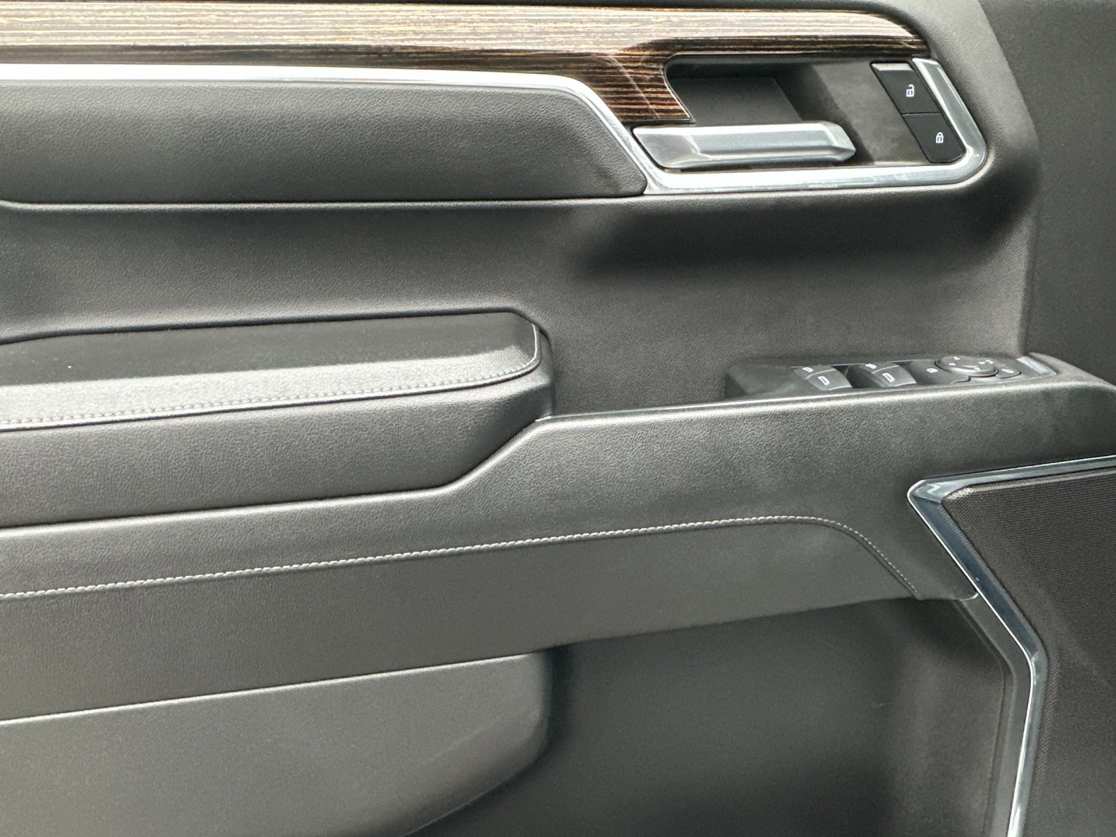 Used 2023 GMC Sierra 1500 Elevation w/ X31 Off-Road Package image 11