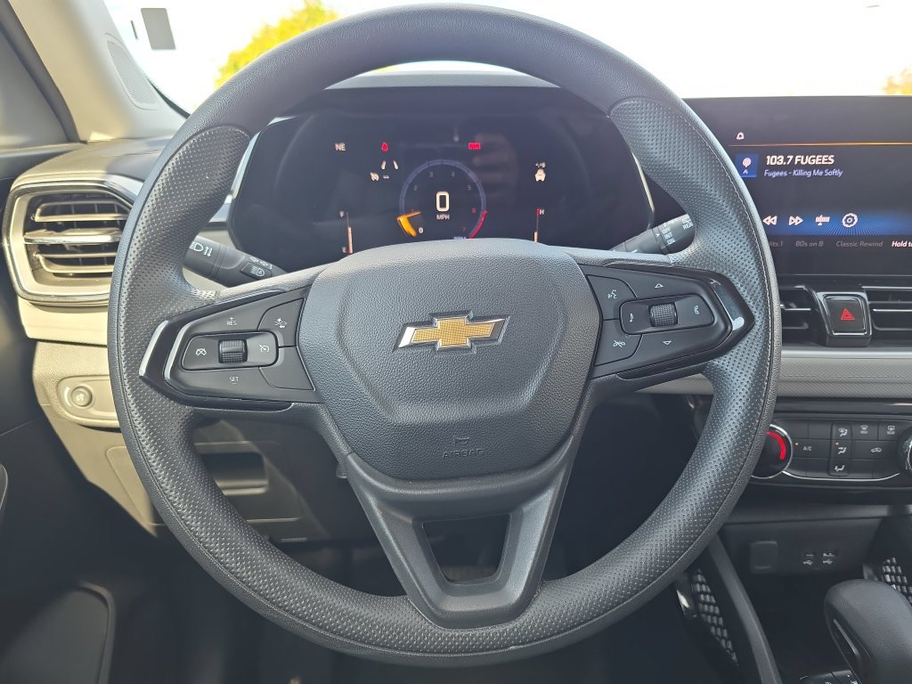 Used 2025 Chevrolet TrailBlazer LT AWD/4WD image 20