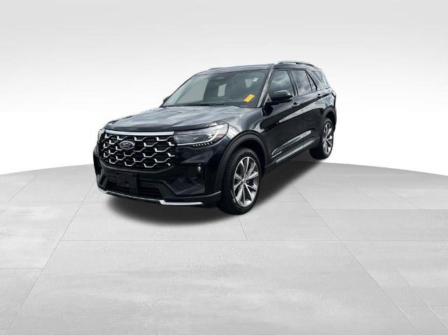 Certified 2025 Ford Explorer Platinum w/ Ultimate Package AWD/4WD image 4