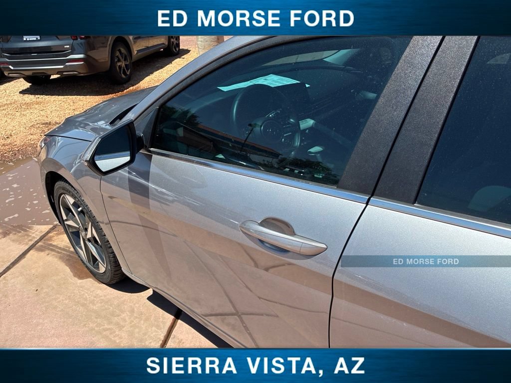 Used 2023 Hyundai Elantra Limited FWD image 19