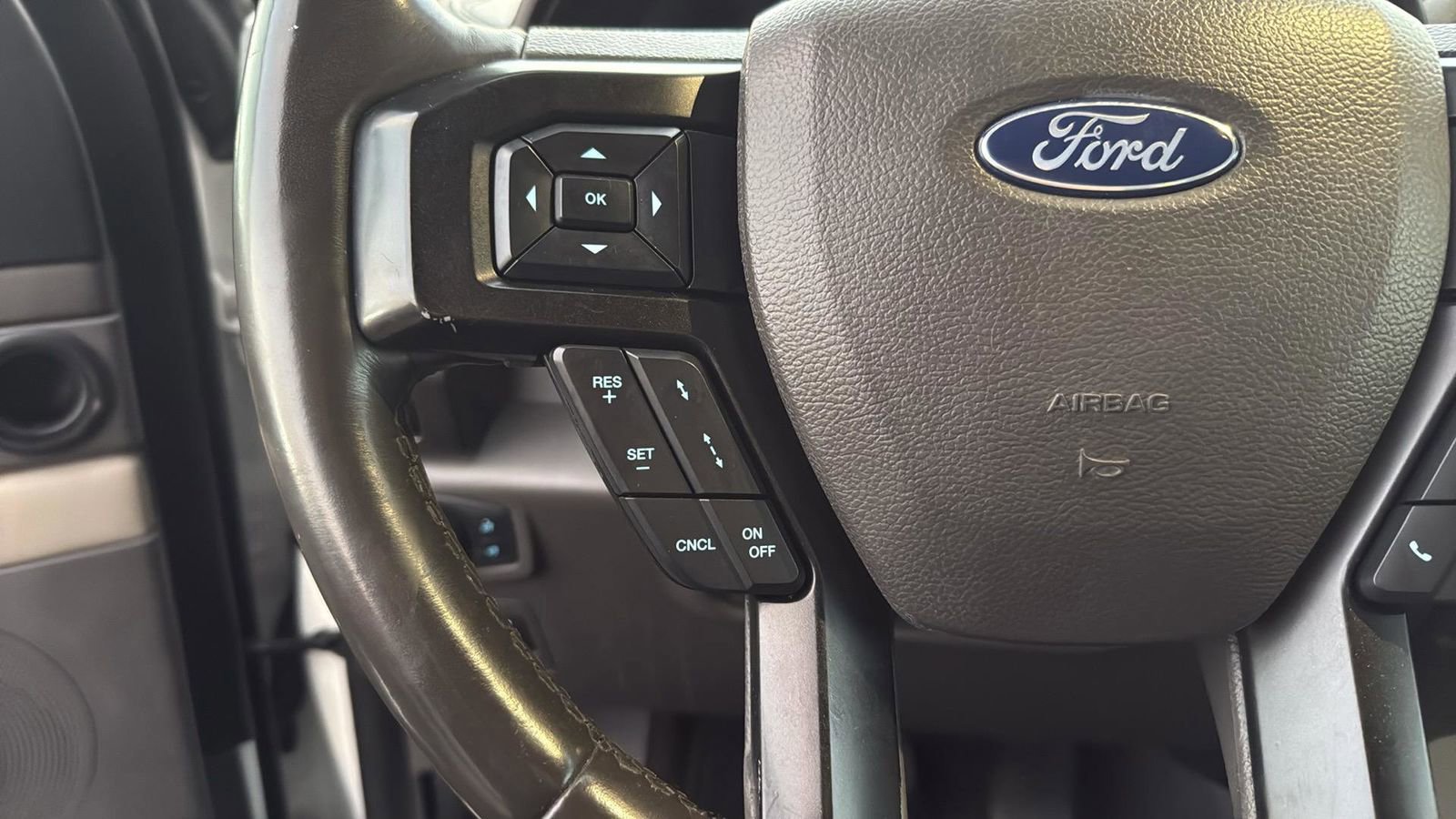 Certified 2020 Ford Expedition Limited w/ Equipment Group 301A image 17