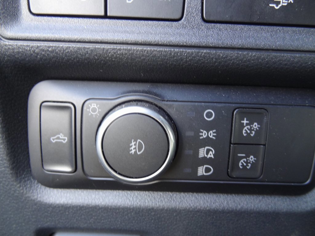 Certified 2022 Ford F150 XLT w/ Equipment Group 302A High image 13