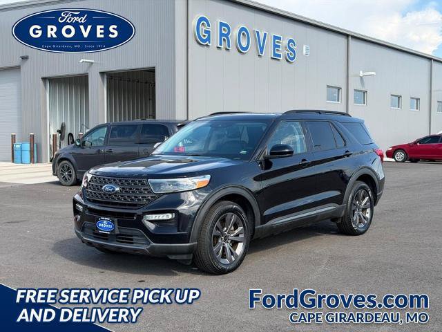 Certified 2022 Ford Explorer XLT w/ Equipment Group 202A AWD/4WD image 1