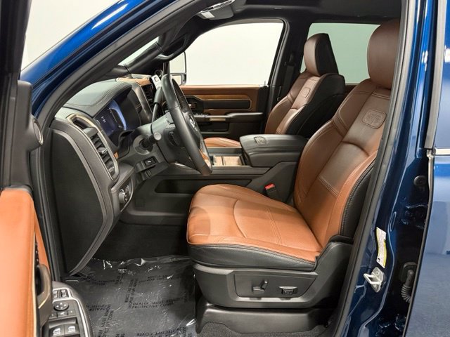 Used 2024 RAM 3500 Limited AWD/4WD image 18