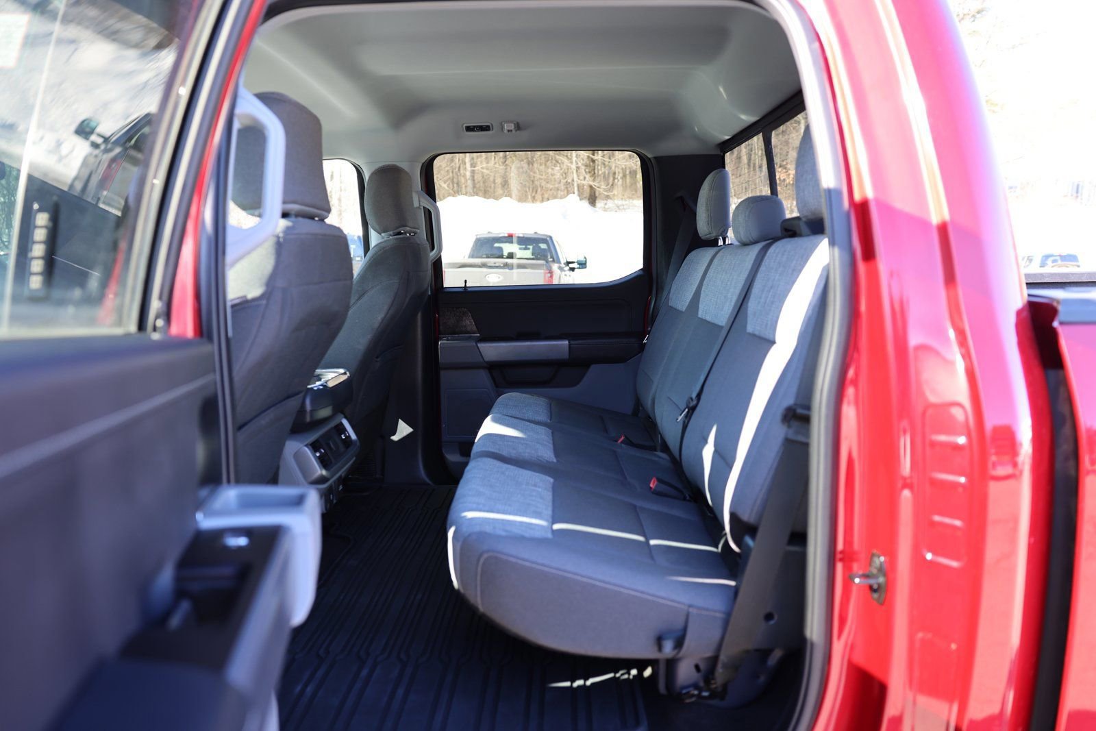 Certified 2022 Ford F150 XLT w/ Equipment Group 302A High image 15