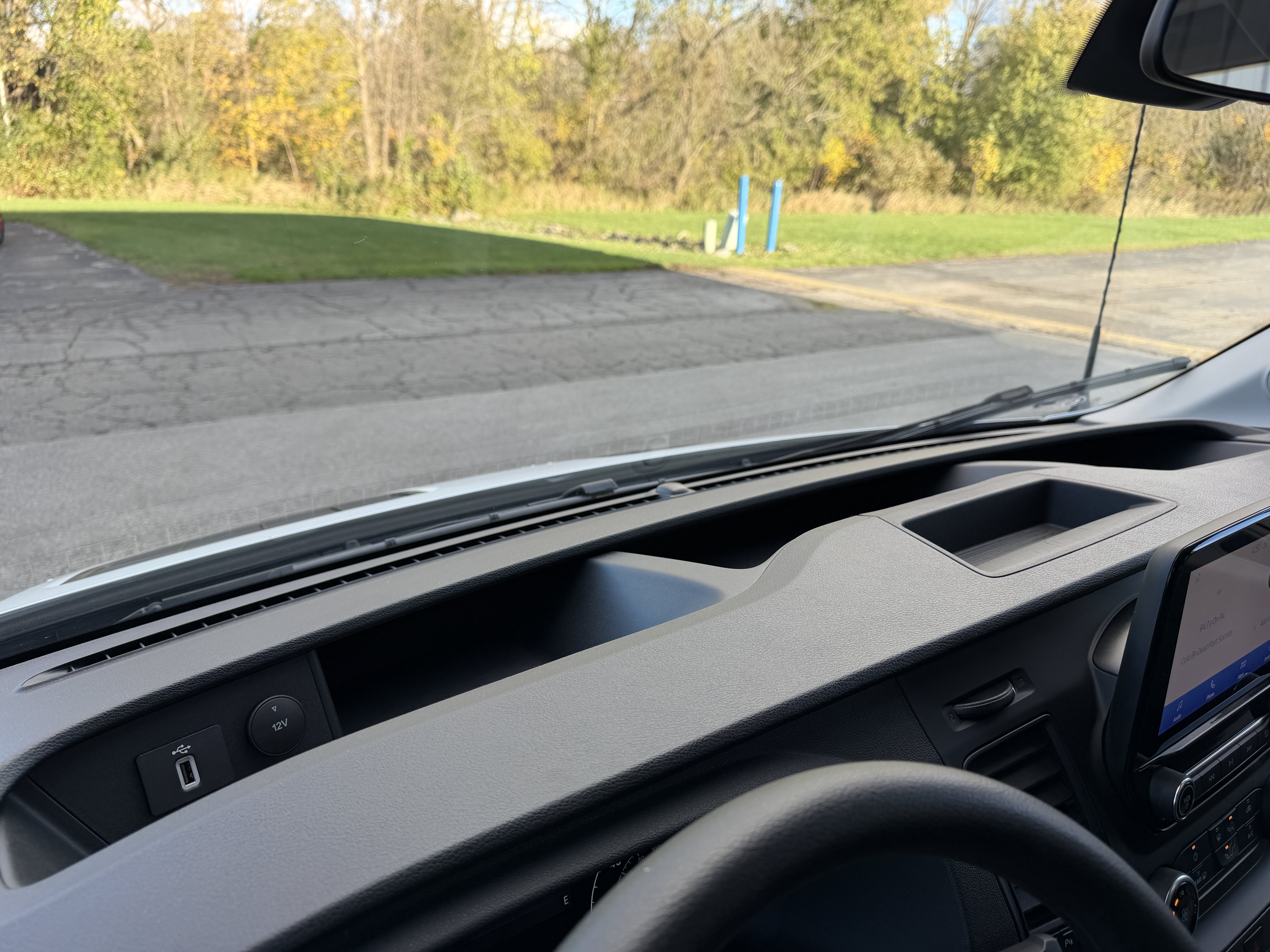 Certified 2021 Ford Transit 250 Medium Roof AWD image 26