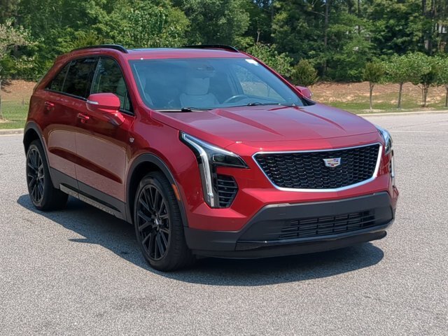 Used 2023 Cadillac XT4 Sport FWD image 2