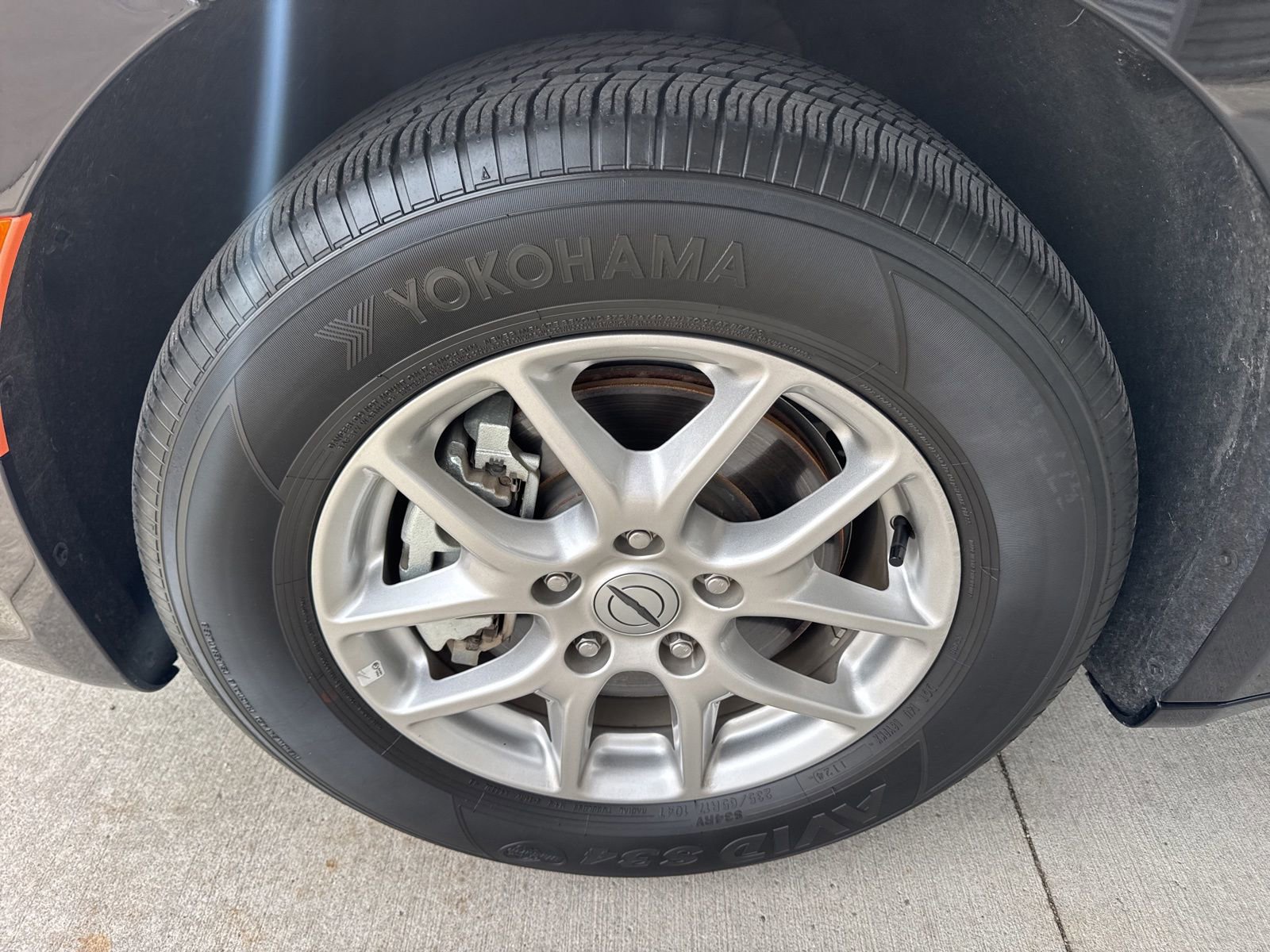 Used 2024 Chrysler Pacifica Touring-L image 17