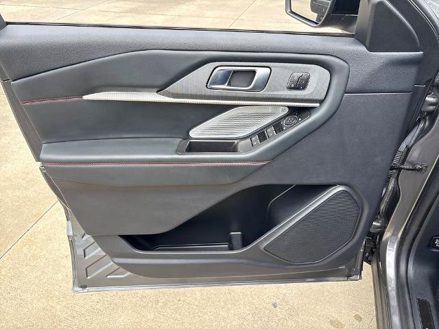 Certified 2025 Ford Explorer ST AWD/4WD image 17