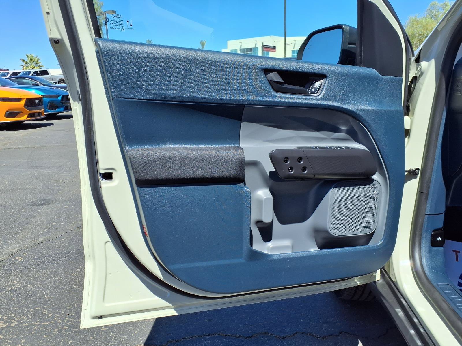 Certified 2025 Ford Maverick XL FWD image 21