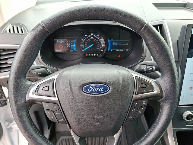 Certified 2022 Ford Edge SEL w/ Convenience Package AWD/4WD image 8