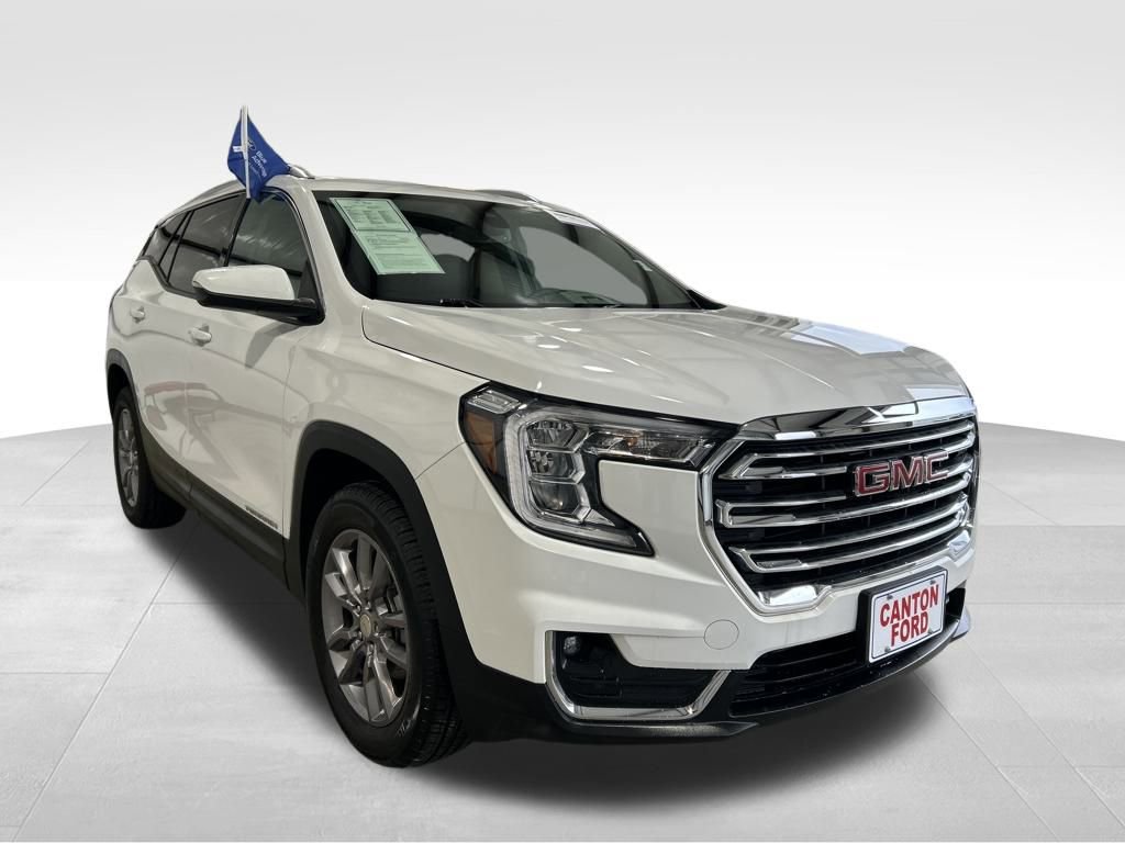Used 2024 GMC Terrain SLT image 9
