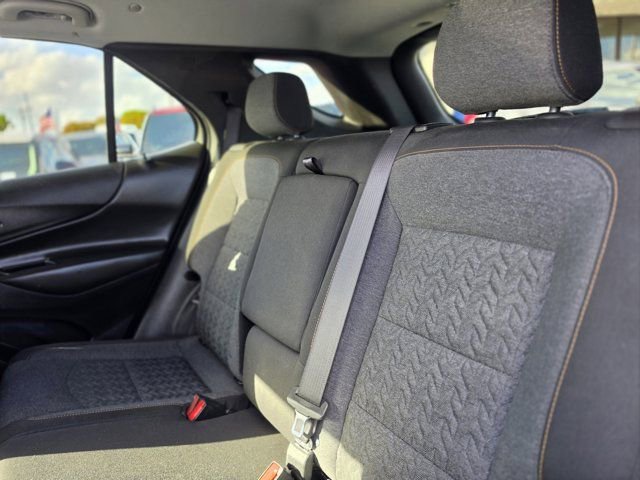 Used 2024 Chevrolet Equinox LT FWD image 16