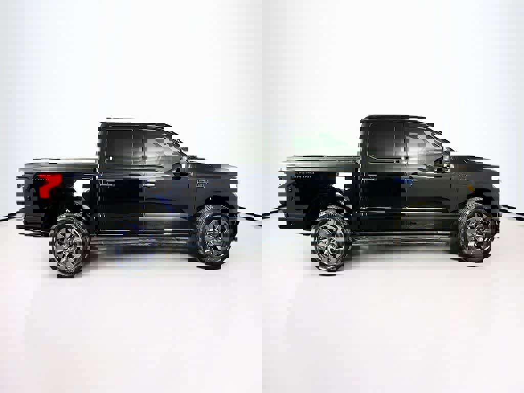 Certified 2024 Ford F150 Lightning XLT image 25