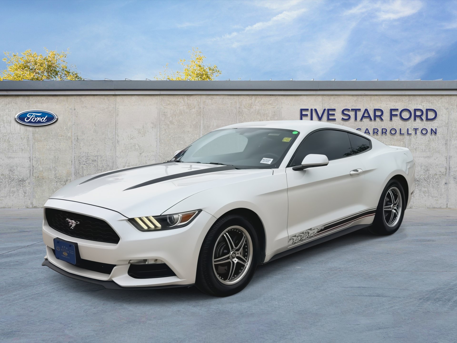 Certified 2017 Ford Mustang Coupe RWD image 4