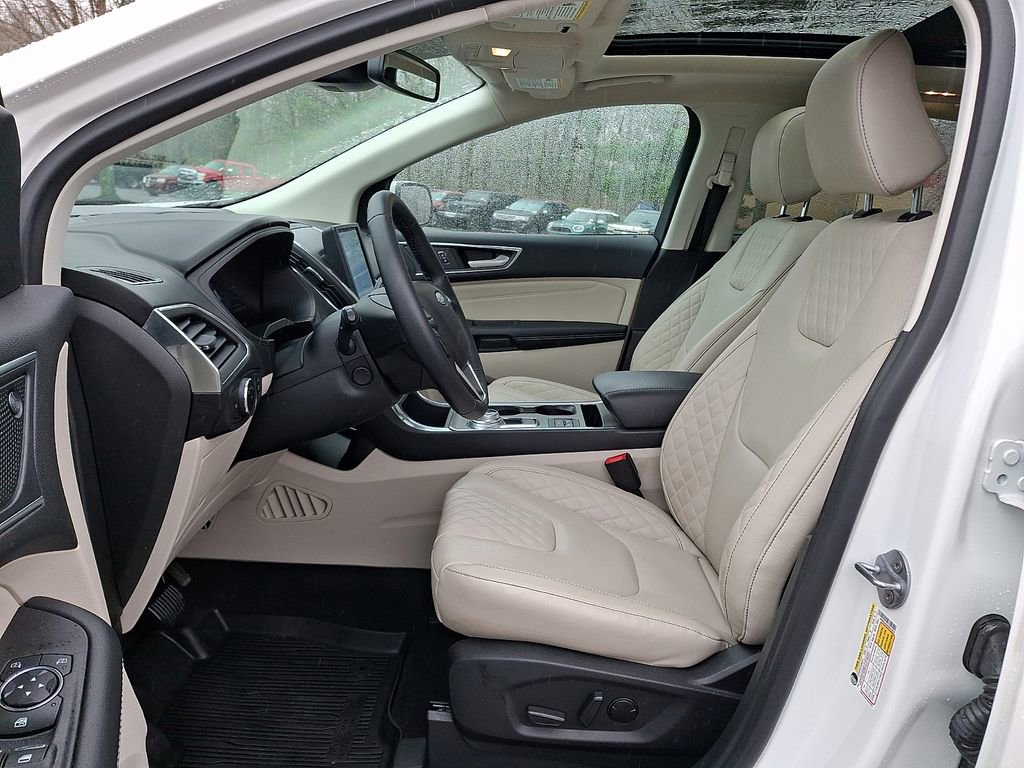Certified 2023 Ford Edge Titanium w/ Equipment Group 301A image 15