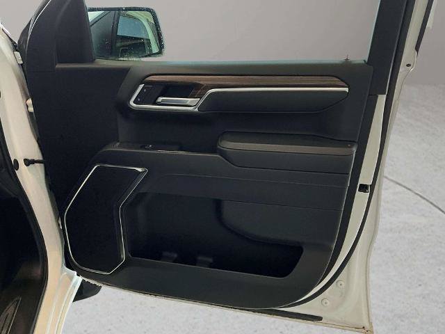 Used 2025 Chevrolet Silverado 1500 LT AWD/4WD image 20