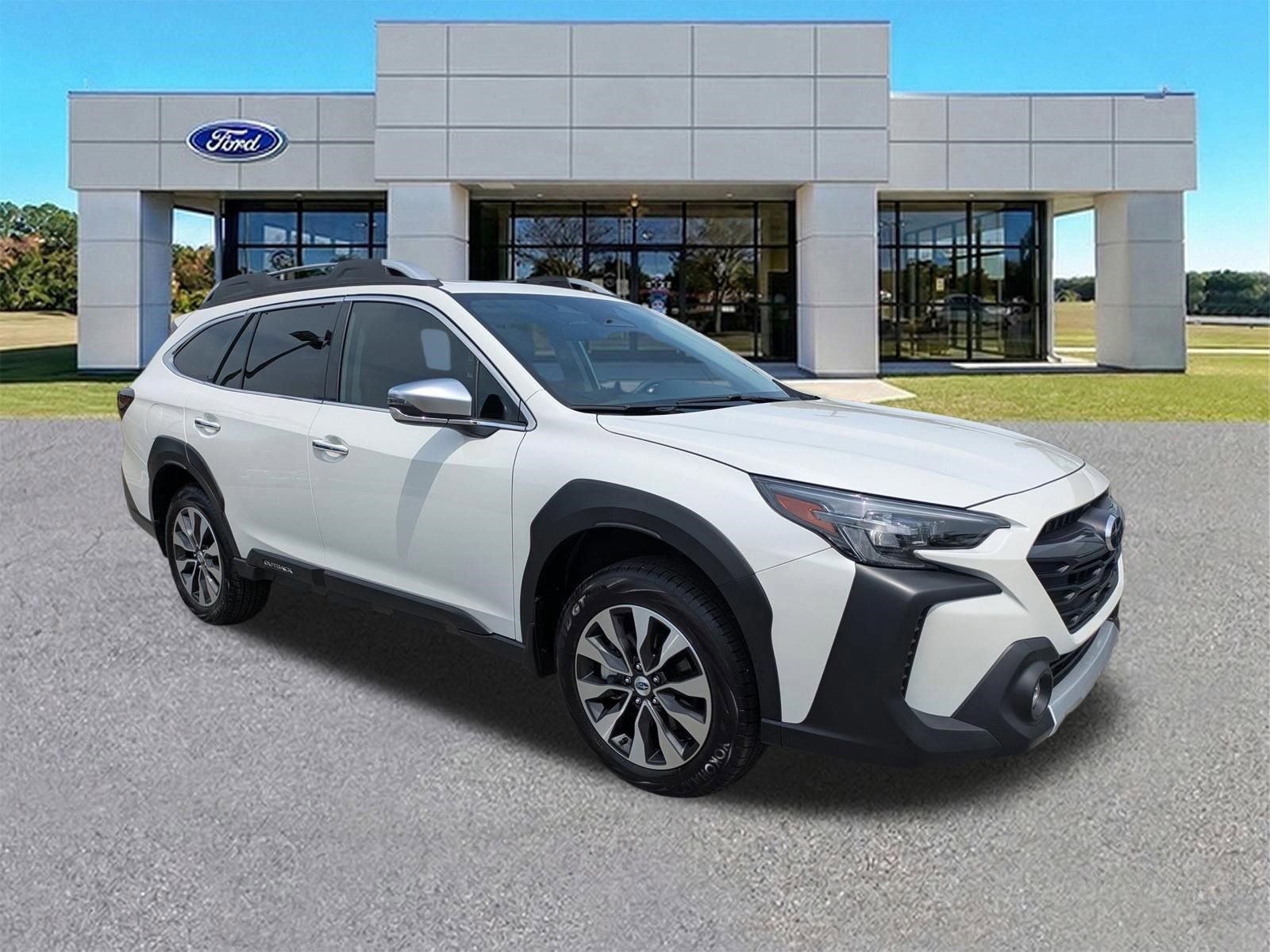 Used 2025 Subaru Outback Touring w/ Popular Package #2 AWD/4WD image 4