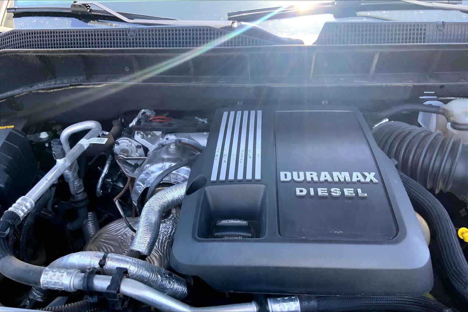 Used 2024 Chevrolet Silverado 1500 High Country w/ High Country Premium Package AWD/4WD image 32