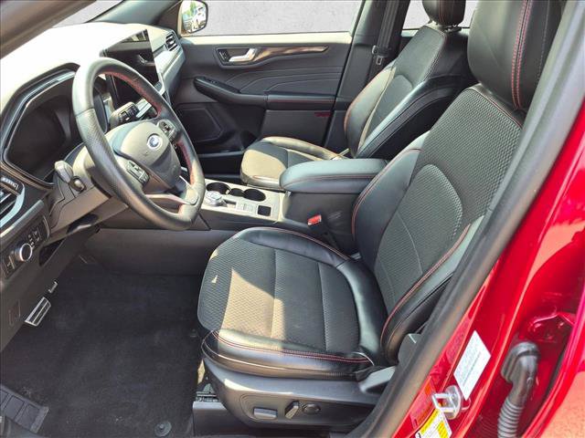 Certified 2024 Ford Escape ST-Line w/ Tech Pack #1 AWD/4WD image 21