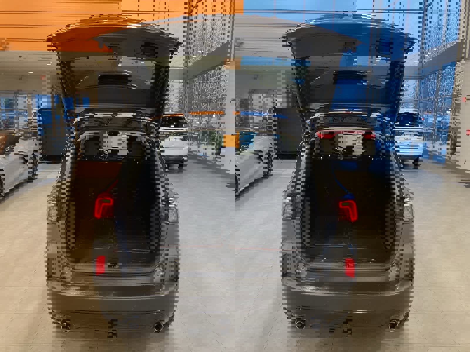 Certified 2021 Ford Escape SEL w/ SEL Stealth AWD Package image 28