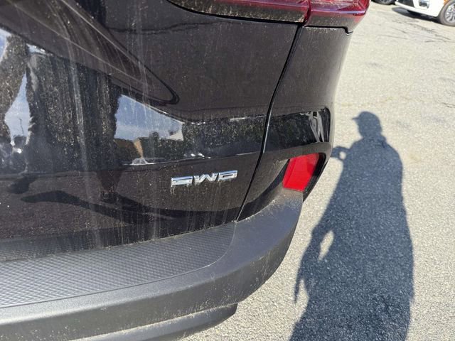 Certified 2025 Ford Escape ST-Line Select AWD/4WD image 5