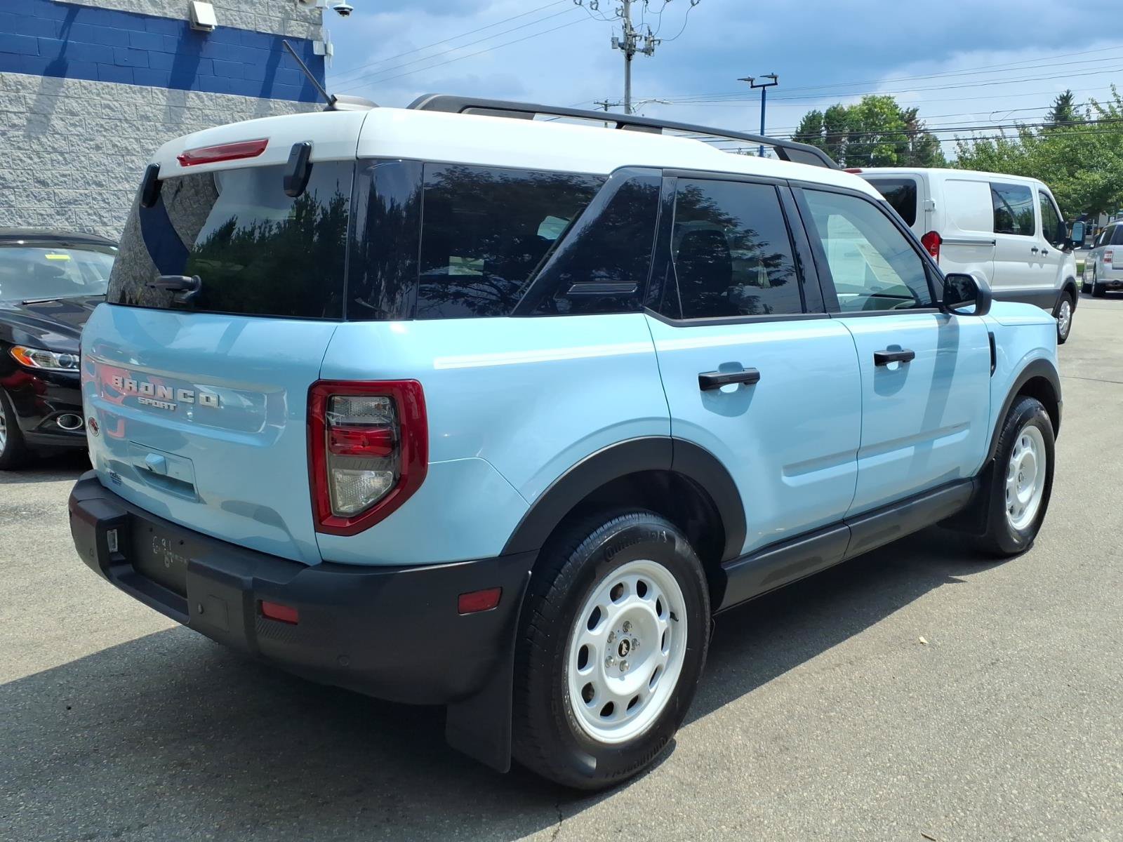 Certified 2025 Ford Bronco Sport Heritage w/ Convenience Package AWD/4WD image 4