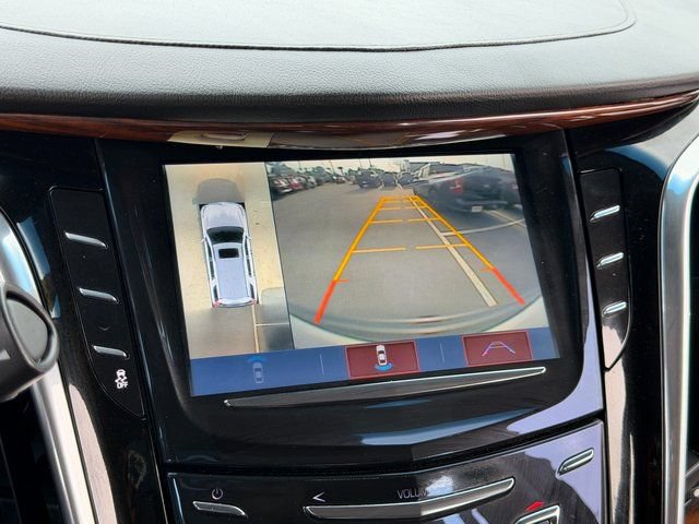 Used 2017 Cadillac Escalade Luxury AWD/4WD image 19