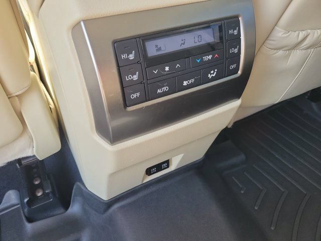 Used 2022 Lexus GX 460 Premium w/ Premium Package AWD/4WD image 15