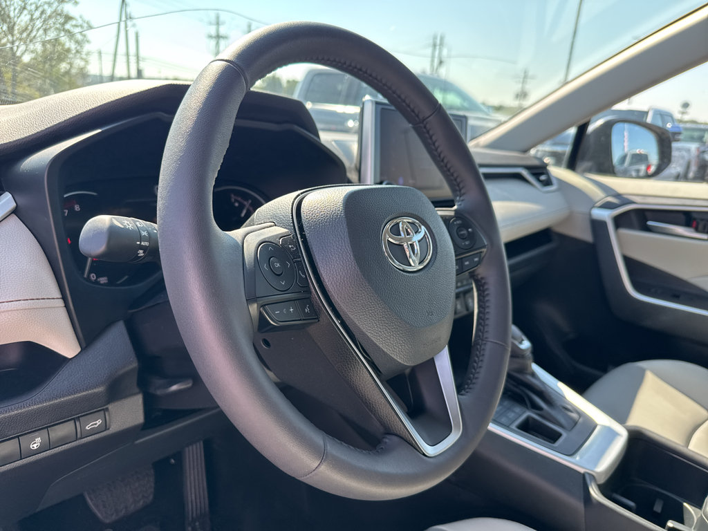 Used 2025 Toyota RAV4 XLE Premium w/ Weather Package AWD/4WD image 16