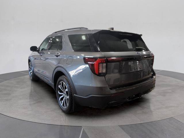 Certified 2025 Ford Explorer ST-Line AWD/4WD image 5