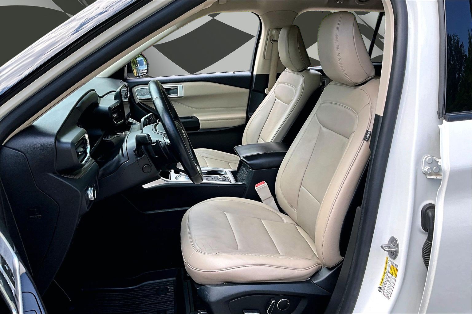 Certified 2020 Ford Explorer Limited AWD/4WD image 22