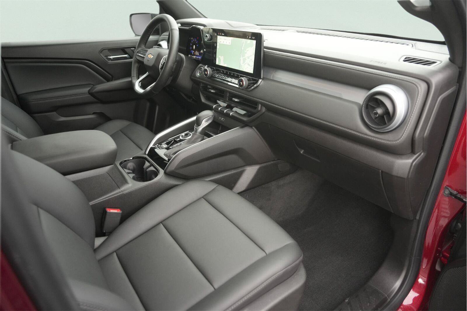 Used 2026 Chevrolet Colorado LT w/ LT Convenience Package AWD/4WD image 17