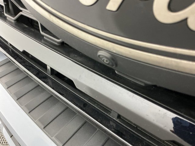 Certified 2025 Ford F350 Lariat w/ Black Appearance Package image 11