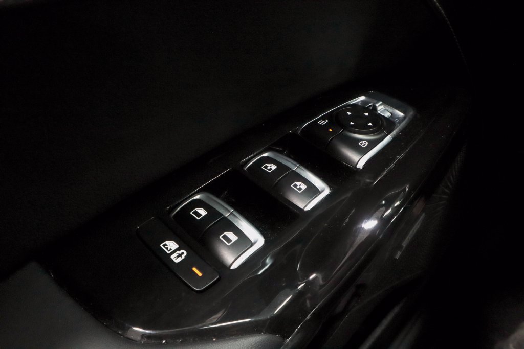 Used 2025 Kia K5 GT-Line w/ GT-Line Premium Package AWD/4WD image 27