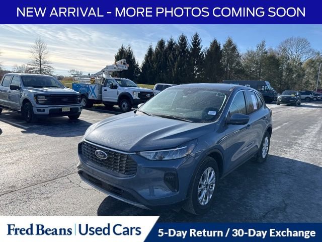 Certified 2023 Ford Escape Active w/ Tech Pack #2 image 3