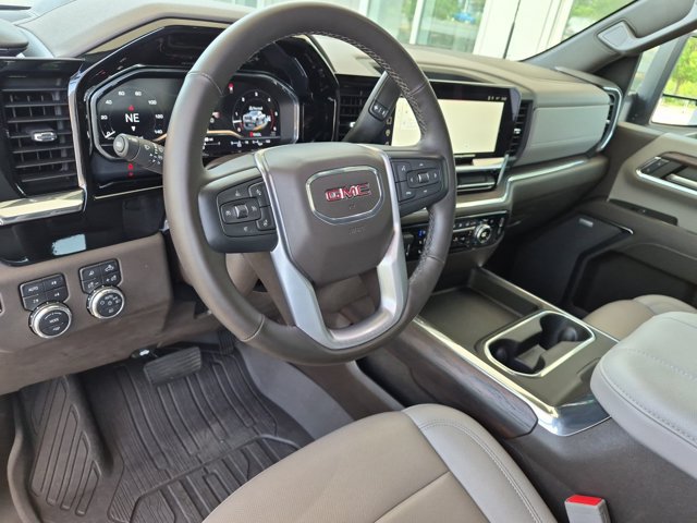 Used 2024 GMC Sierra 2500 SLT w/ SLT Premium Package AWD/4WD image 17