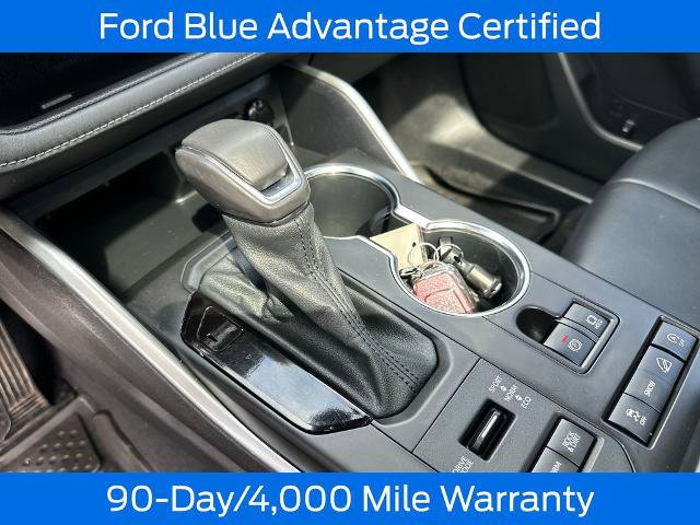 Used 2021 Toyota Highlander XLE AWD/4WD image 15