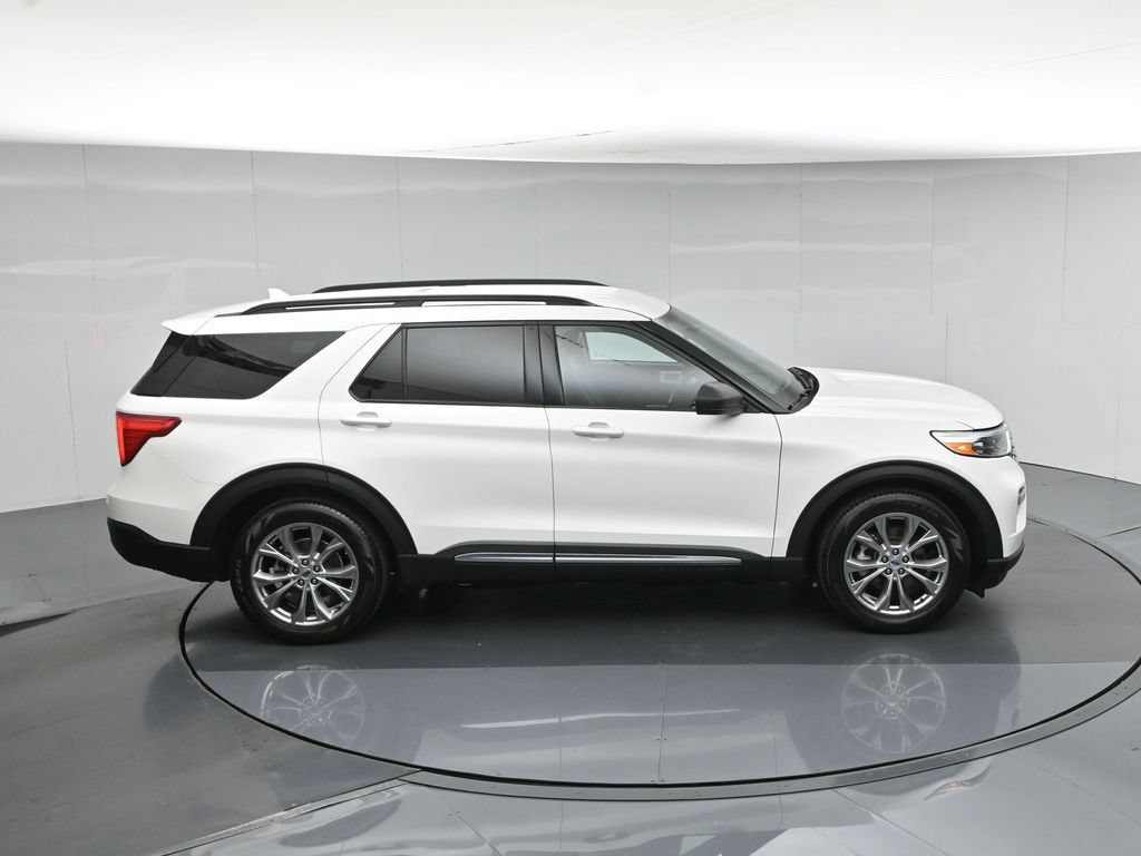 Certified 2021 Ford Explorer XLT w/ Equipment Group 202A RWD image 39