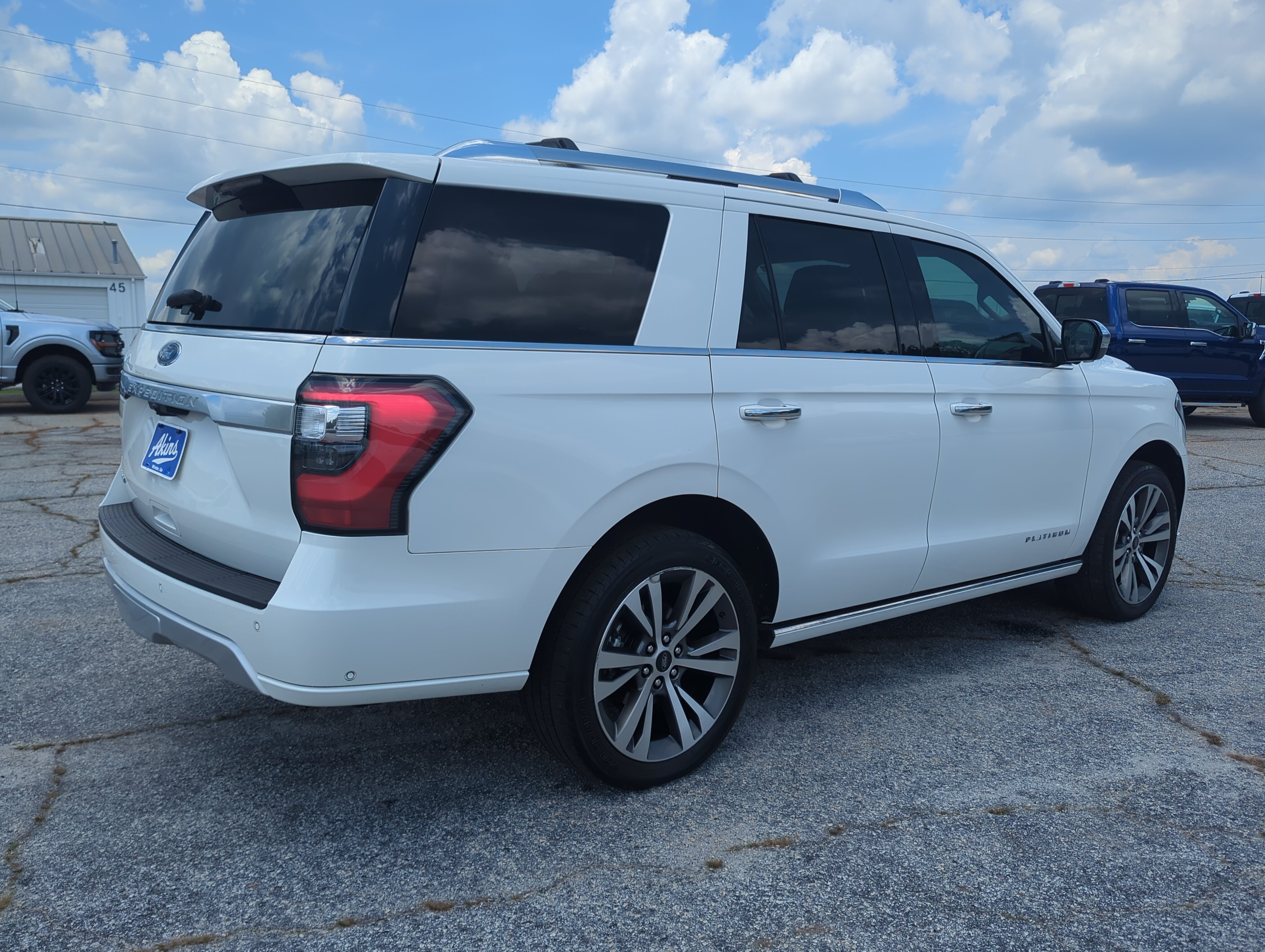 Certified 2021 Ford Expedition Platinum RWD image 3