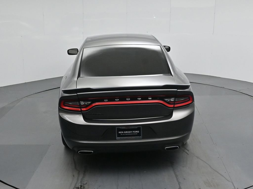 Used 2017 Dodge Charger SE w/ Blacktop Package RWD image 40