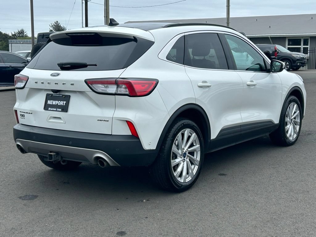 Certified 2022 Ford Escape Titanium w/ Titanium Elite Package AWD/4WD image 6