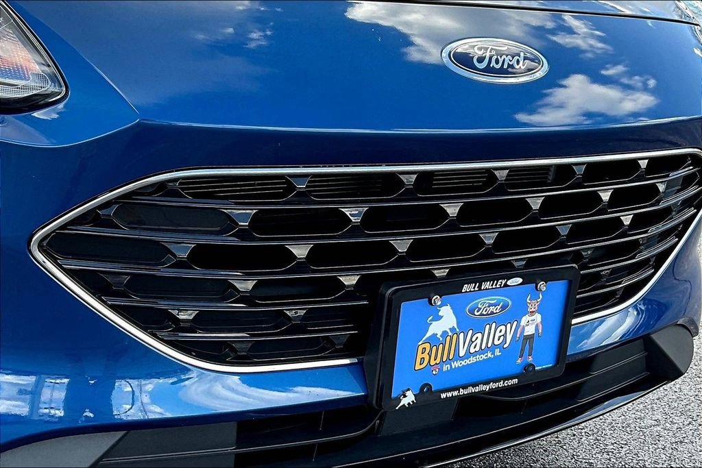 Certified 2022 Ford Escape SE w/ SE Sport Appearance Package AWD/4WD image 36